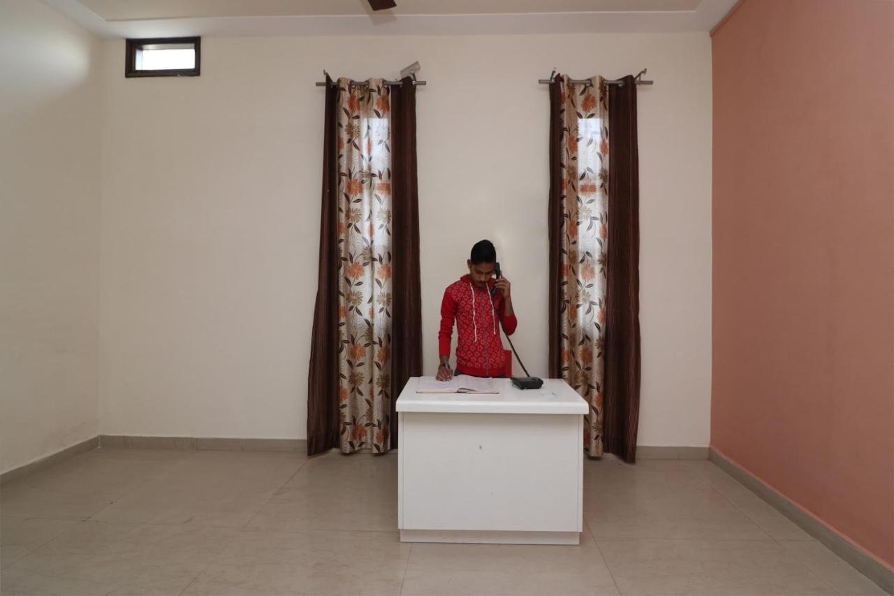 Oyo Flagship Mann Bed And Breakfast Rajpura Exterior photo